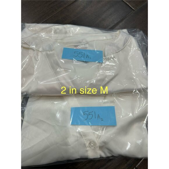 No Boundaries Womens White Short Sleeve Buttoned Blouse Ruched Tie Cuffs Sz M - Picture 10 of 10